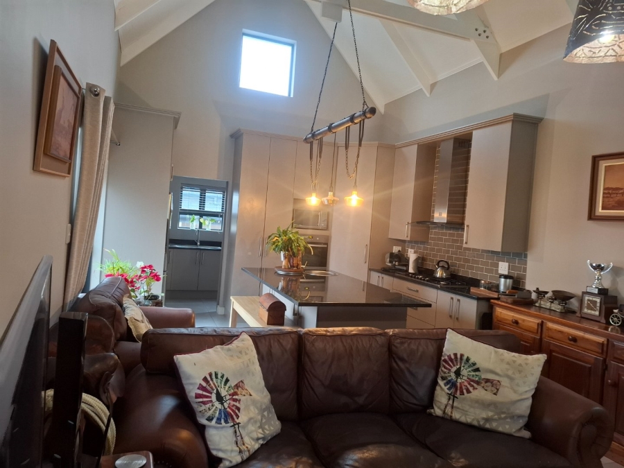 2 Bedroom Property for Sale in Hartenbos Central Western Cape